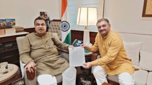 कवर्धा: केंद्रीय मंत्री नितिन गडकरी से मिले सांसद संतोष पांडेय, धवईपानी–सिमगा फोरलेन, कवर्धा–खैरागढ़ सड़क चौड़ीकरण और नए बायपास की रखी मांग दिल्ली में सौंपा मांग पत्र, एनएच-30 के उन्नयन सहित जिले की प्रमुख सड़क परियोजनाओं पर केंद्रीय मंत्री ने दिया सकारात्मक आश्वासन।